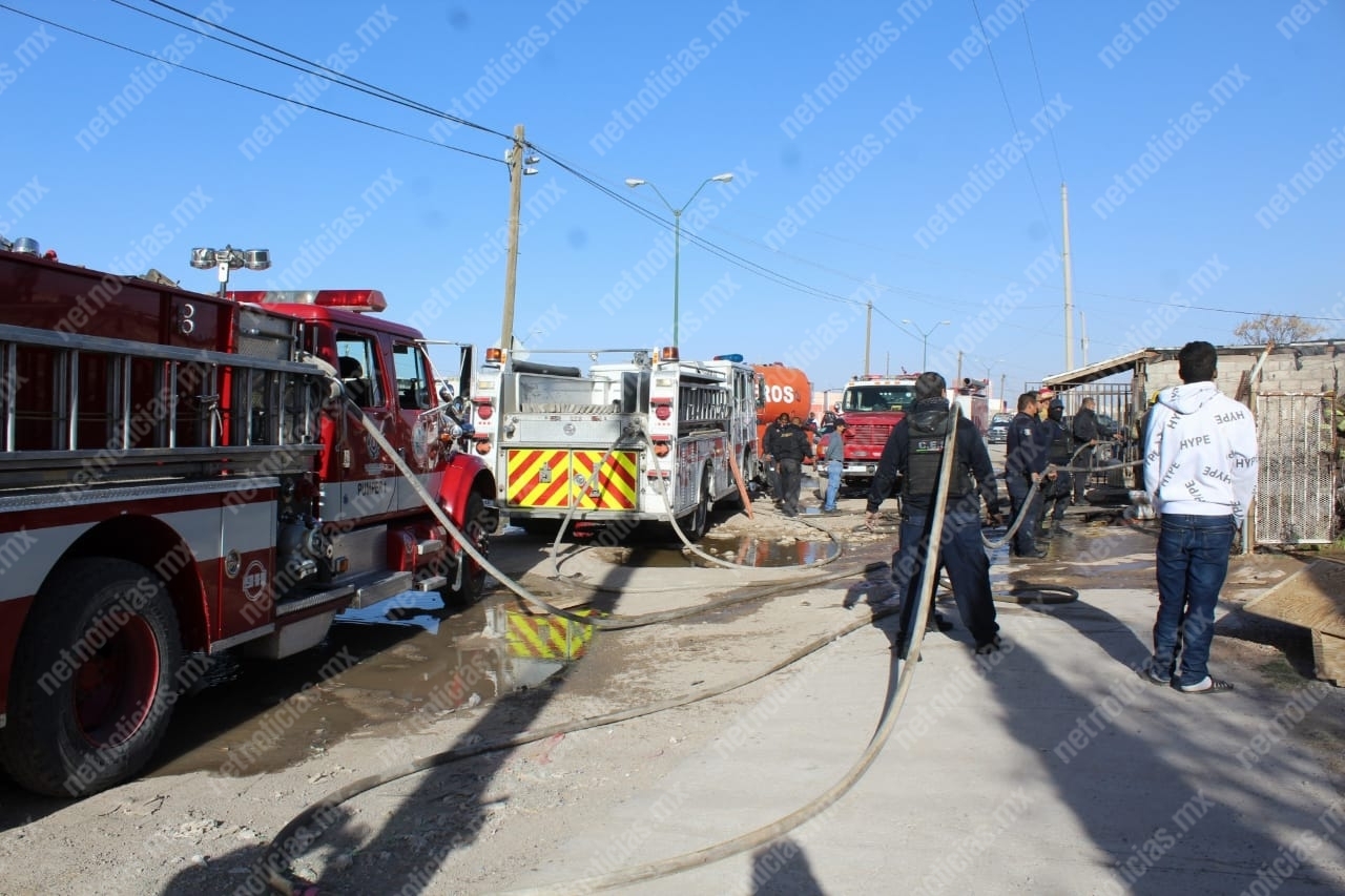 Se Incendian Dos Viviendas En Villas Del Sur