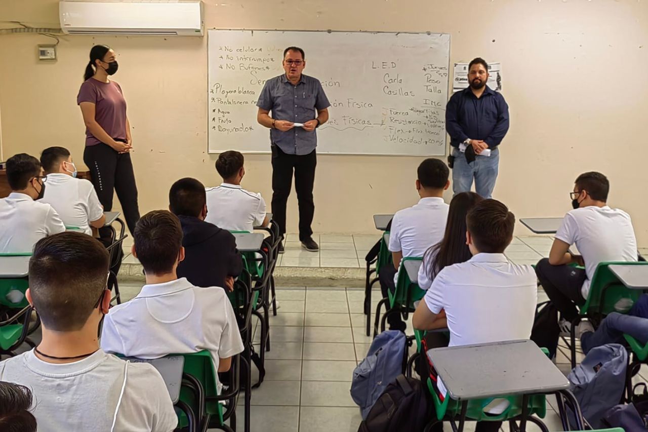 Regresan Mil Estudiantes Del Cobach A Sus Aulas