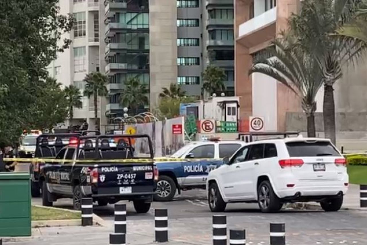 Balacera En Centro Comercial De Zapopan Deja Un Muerto Y Varios Heridos