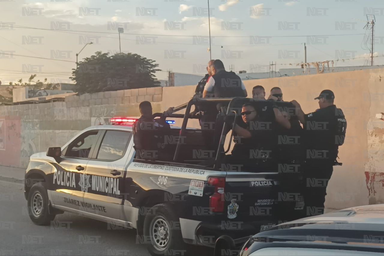 Atacan a balazos a policía municipal en Juárez