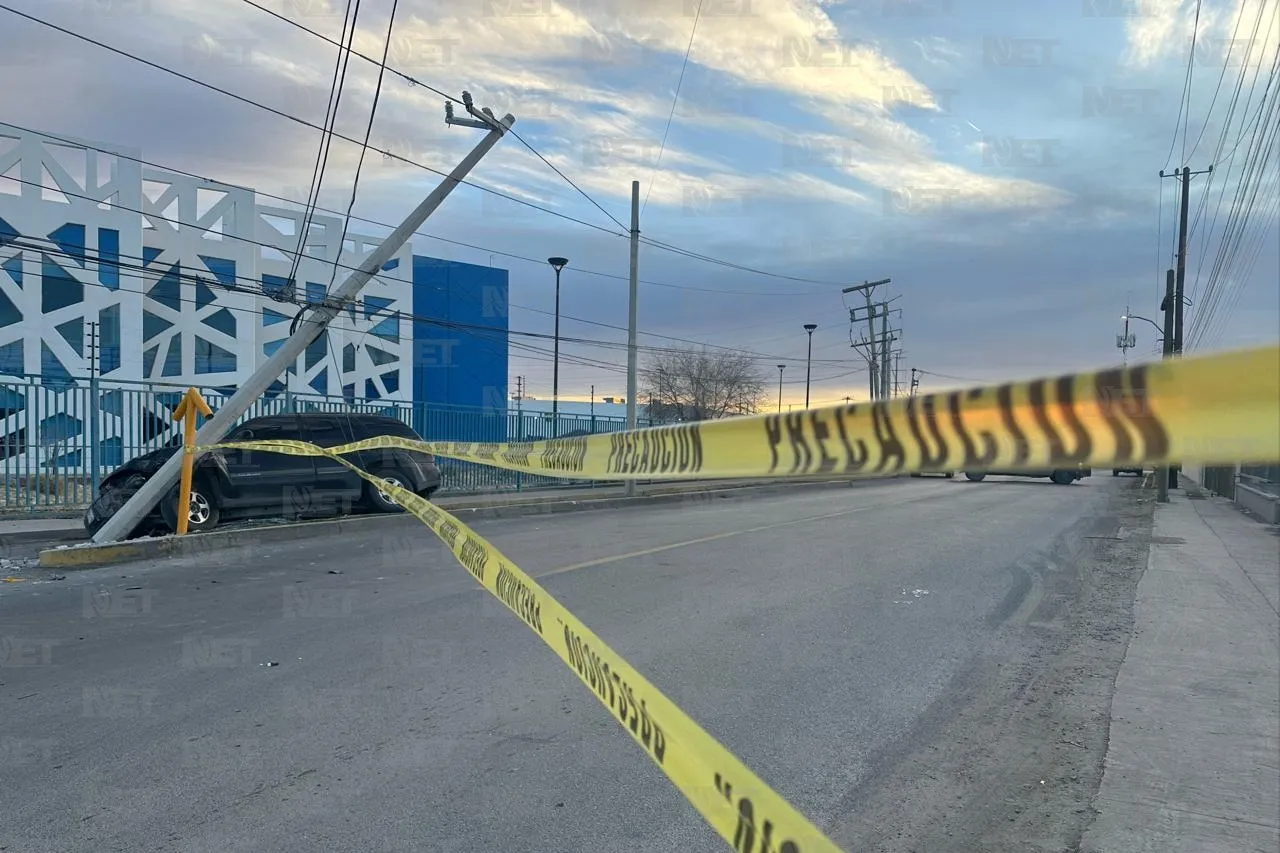 Iba Tarde A La Escuela Choca Con Poste Y Deja Sin Luz A Maquilas