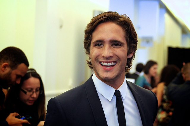 Diego Boneta combatirá el crimen como 'El gato negro'
