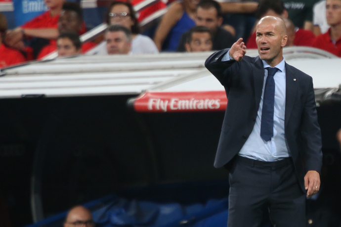 Zidane se reincorpora a concentración del Madrid