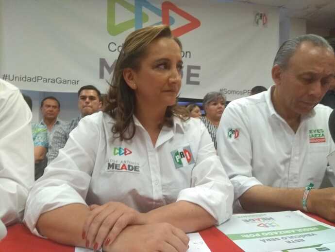 PRI saluda entrega de constancia de mayoría a López Obrador PRI saluda entrega de constancia de mayoría a López Obrador