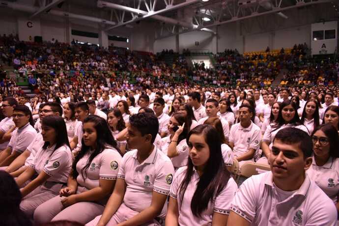 Se Gradúan 400 Alumnos Del Plantel 11 Del Cobach Juárez 6139