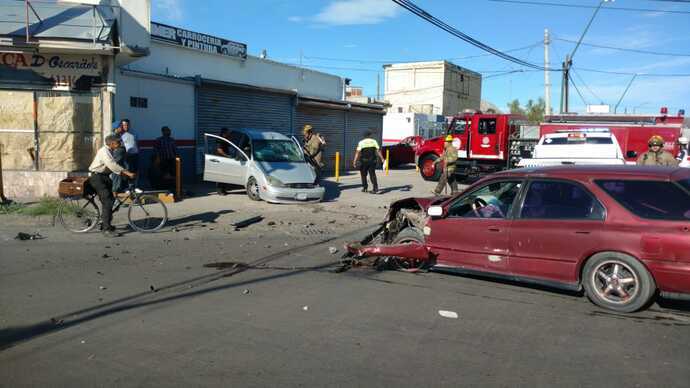 Aparatoso Accidente Deja 3 Heridos