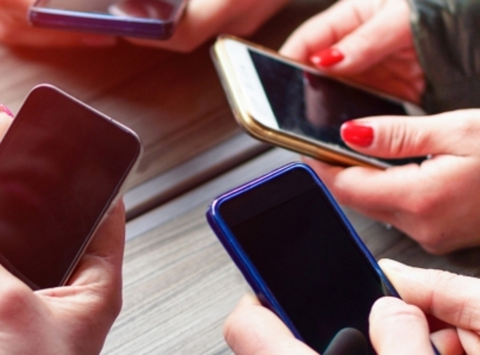 Investigan prácticas monopólicas en venta de celulares