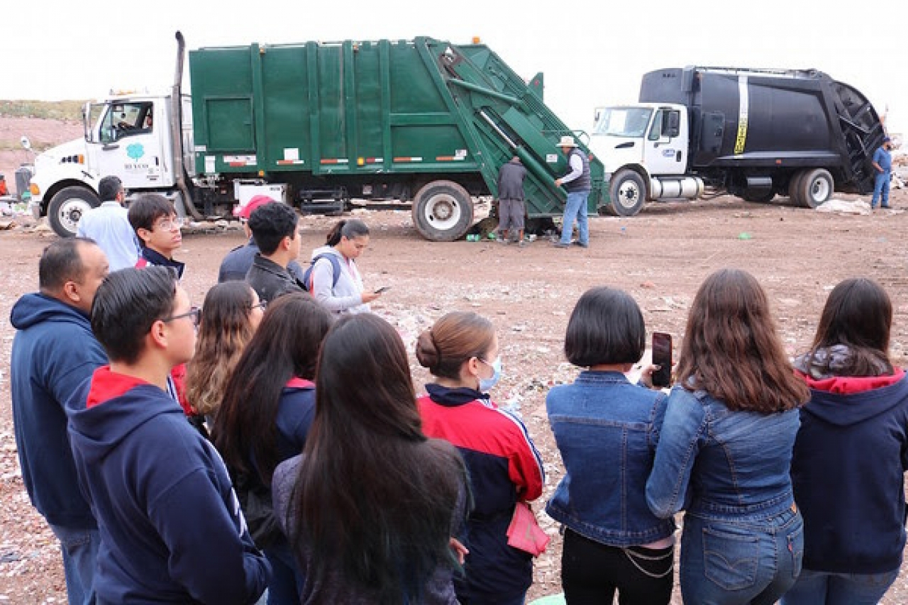 Muestran a estudiantes manejo de la basura en Relleno Sanitario
