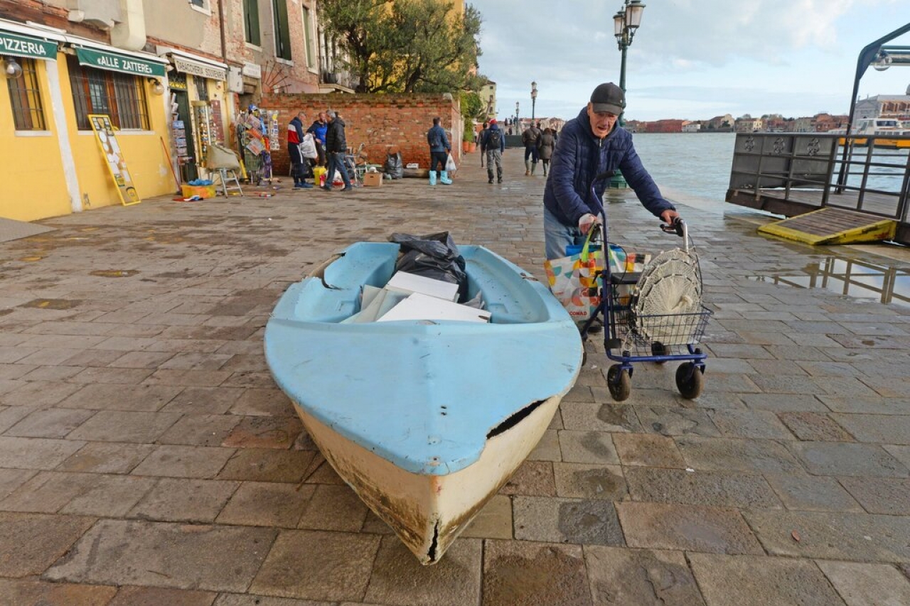 Estado de emergencia en Venecia por marea alta