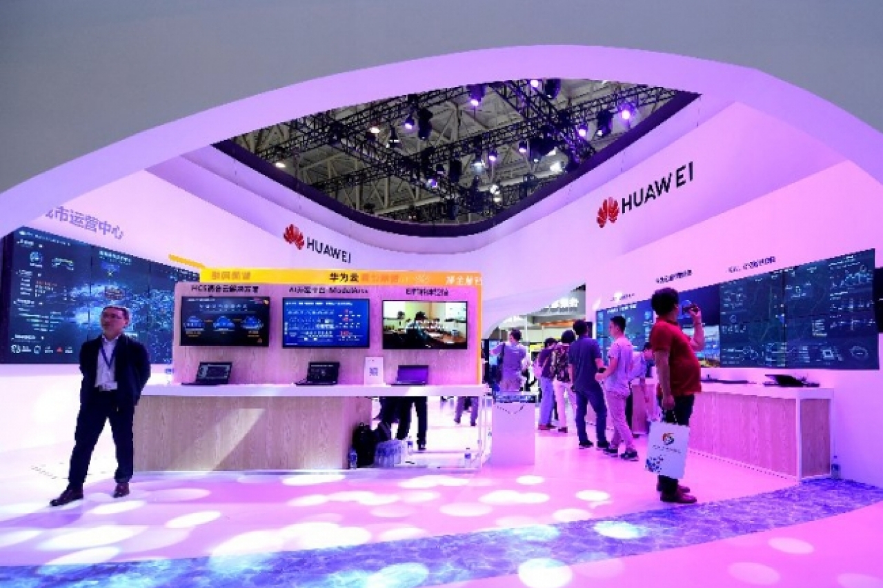 Pide Huawei a Corte de EUA revocar orden sobre subsidios