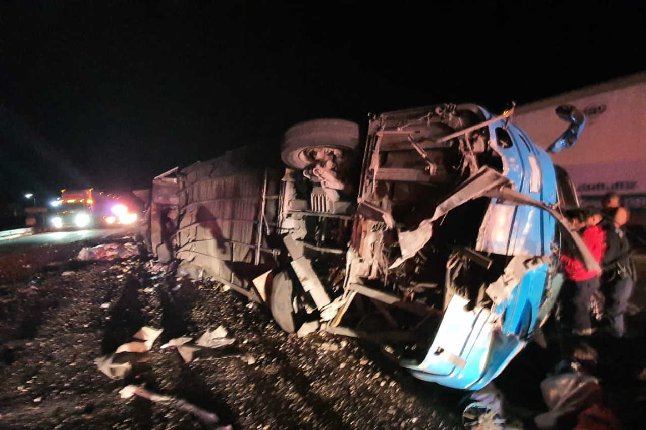 Suman 27 denuncias contra chofer de camión accidentado