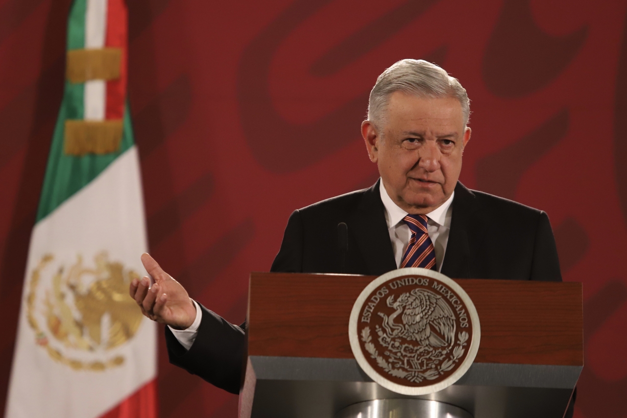 Se cumple compromiso de no aumentar luz eléctrica: López Obrador