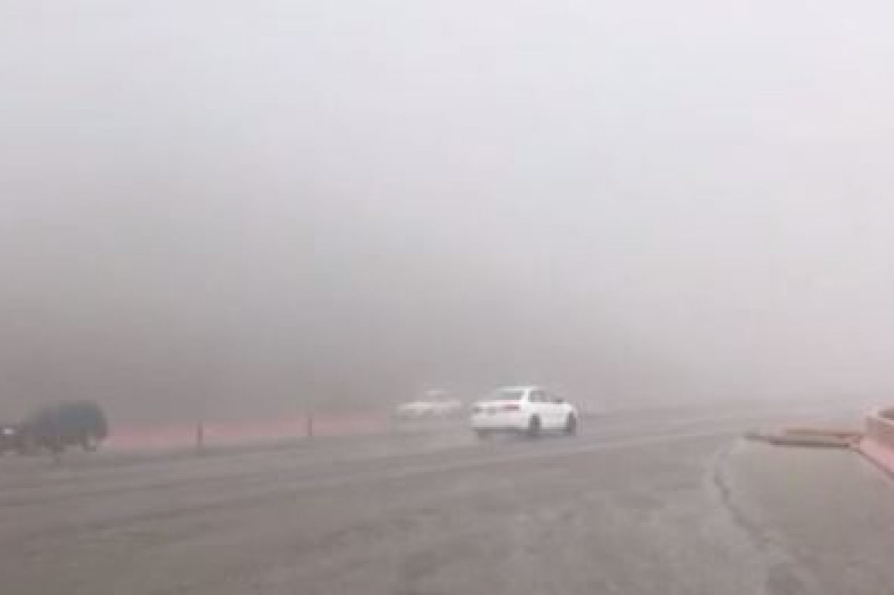 Niebla invade calles de El Paso