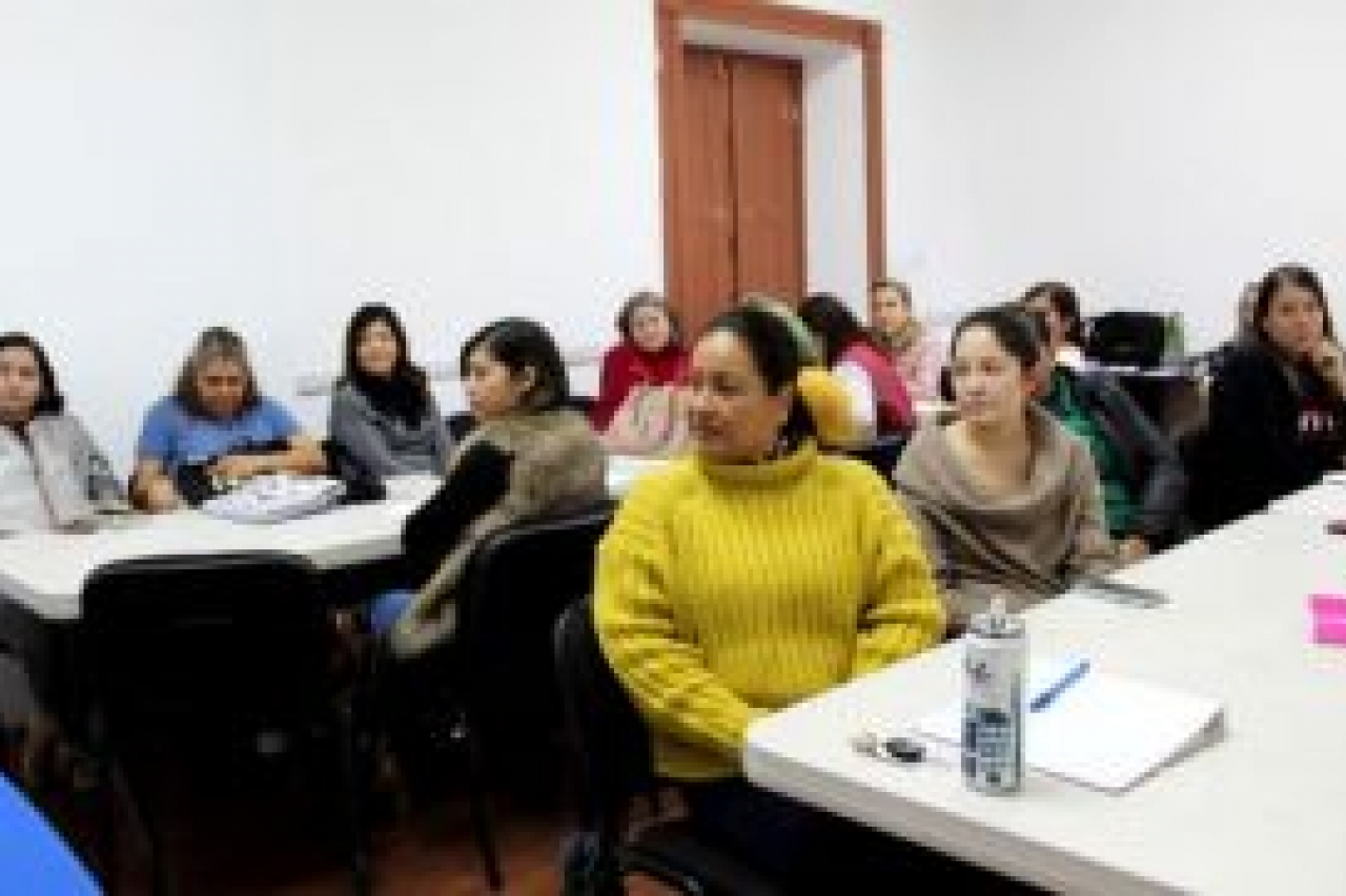 Otorga Municipio beca de estudio en inglés a 45 mujeres
