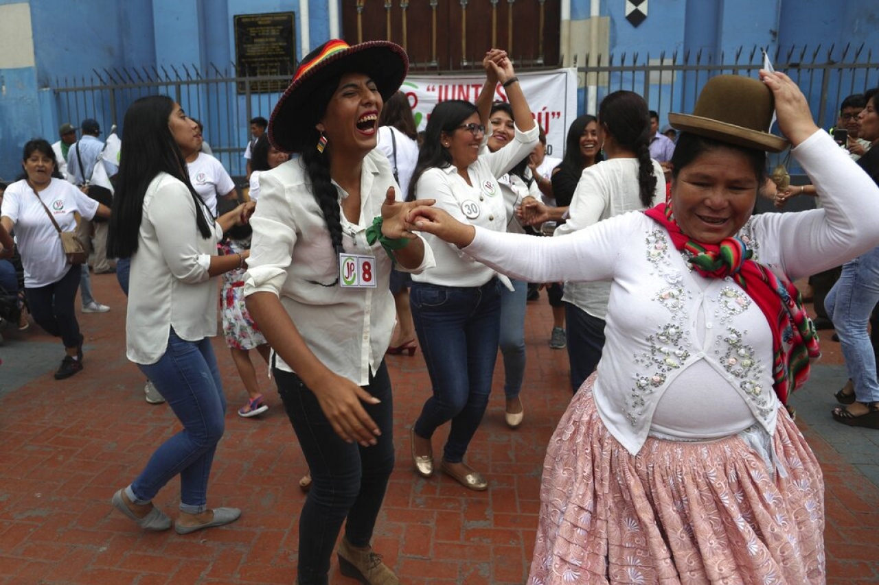 Mujer transgénero se postula en comicios legislativos de Perú