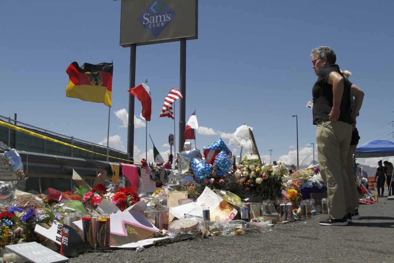 Aprueban construcción de memorial para víctimas de tiroteo en El Paso