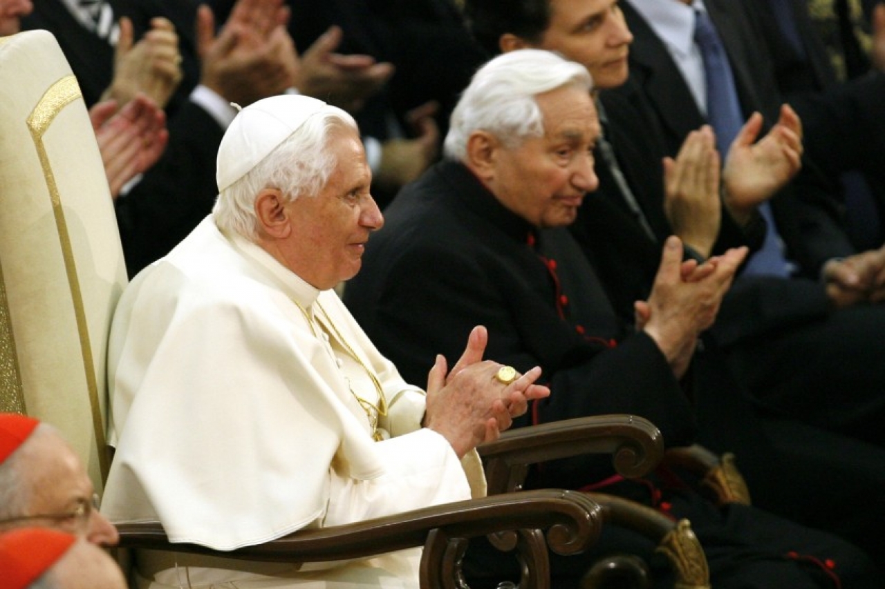 Benedicto XVI se enfermó después de viajar a Bavaria