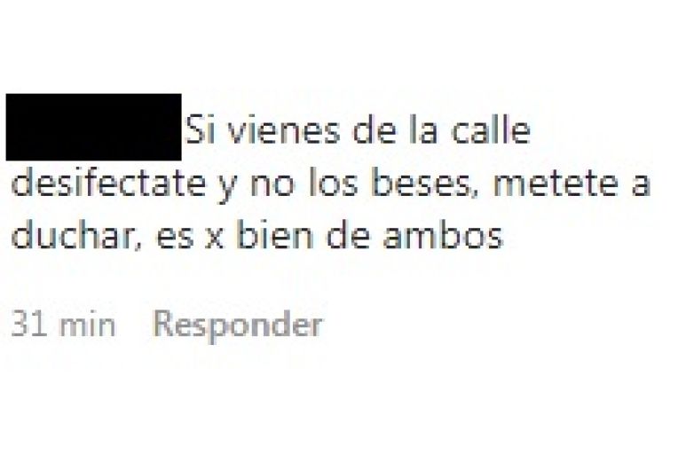 Poncho De Nigris Llega A Su Casa Y Lo Tunden Por Saludo A Sus Hijos 