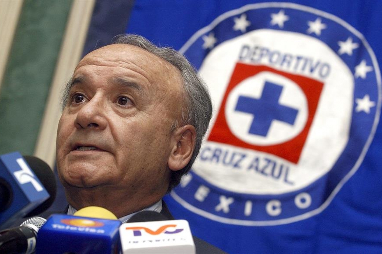 Billy Álvarez y su hijo suspendidos de la Cooperativa de Cruz Azul