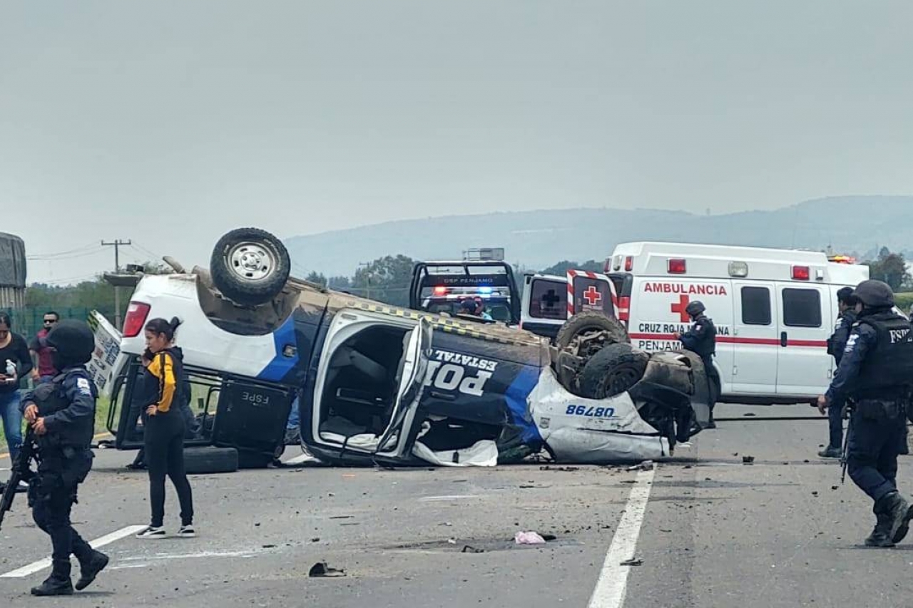 Mueren 4 policías en accidente de patrulla en Guanajuato