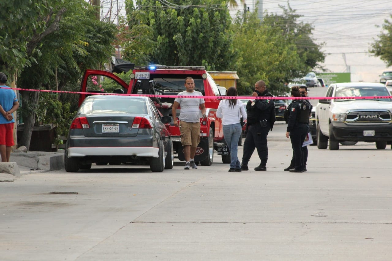 Disparan vs vehículo en fraccionamiento Lomas de San José