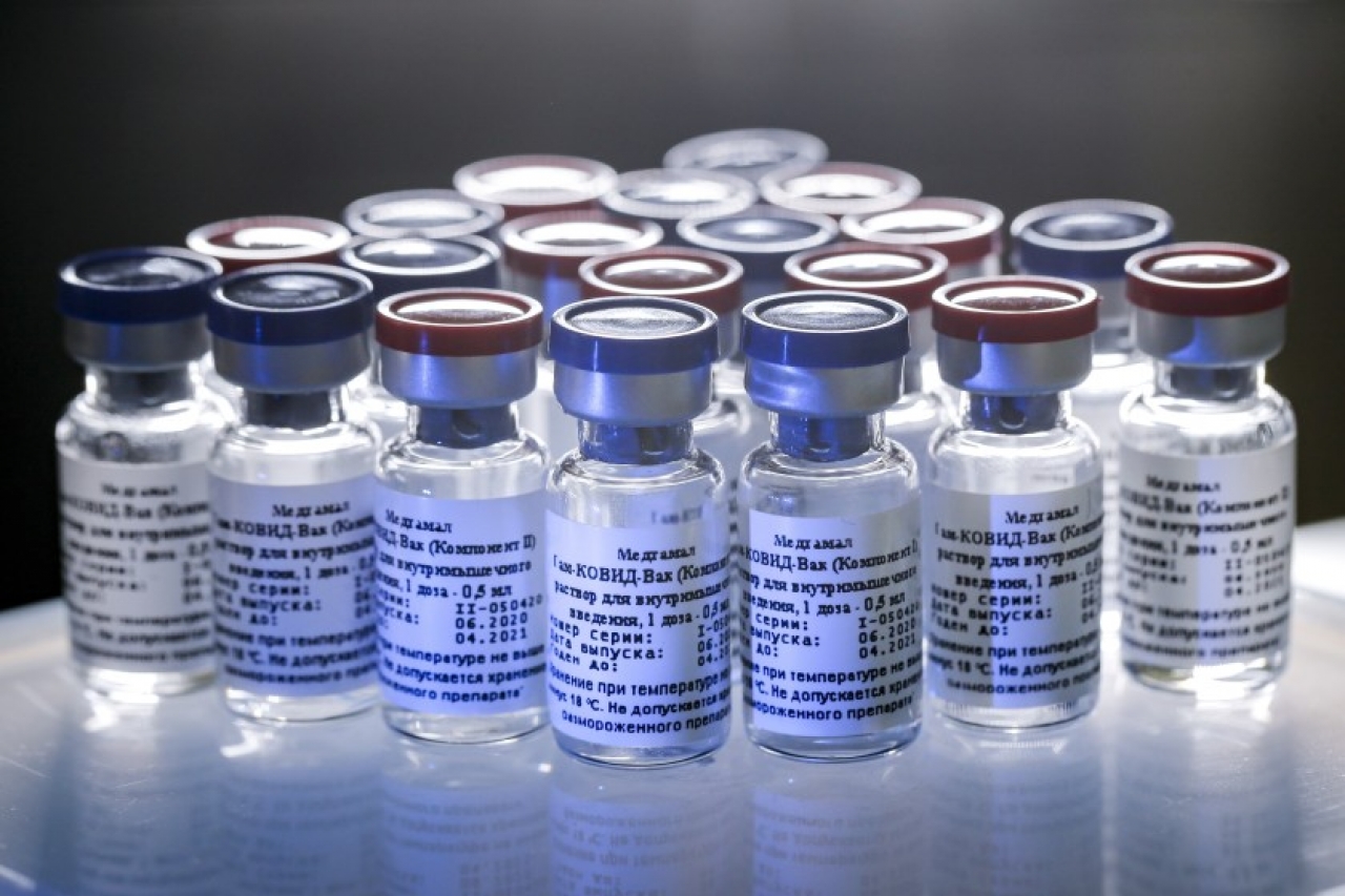 Rusia patenta su segunda vacuna contra el Covid