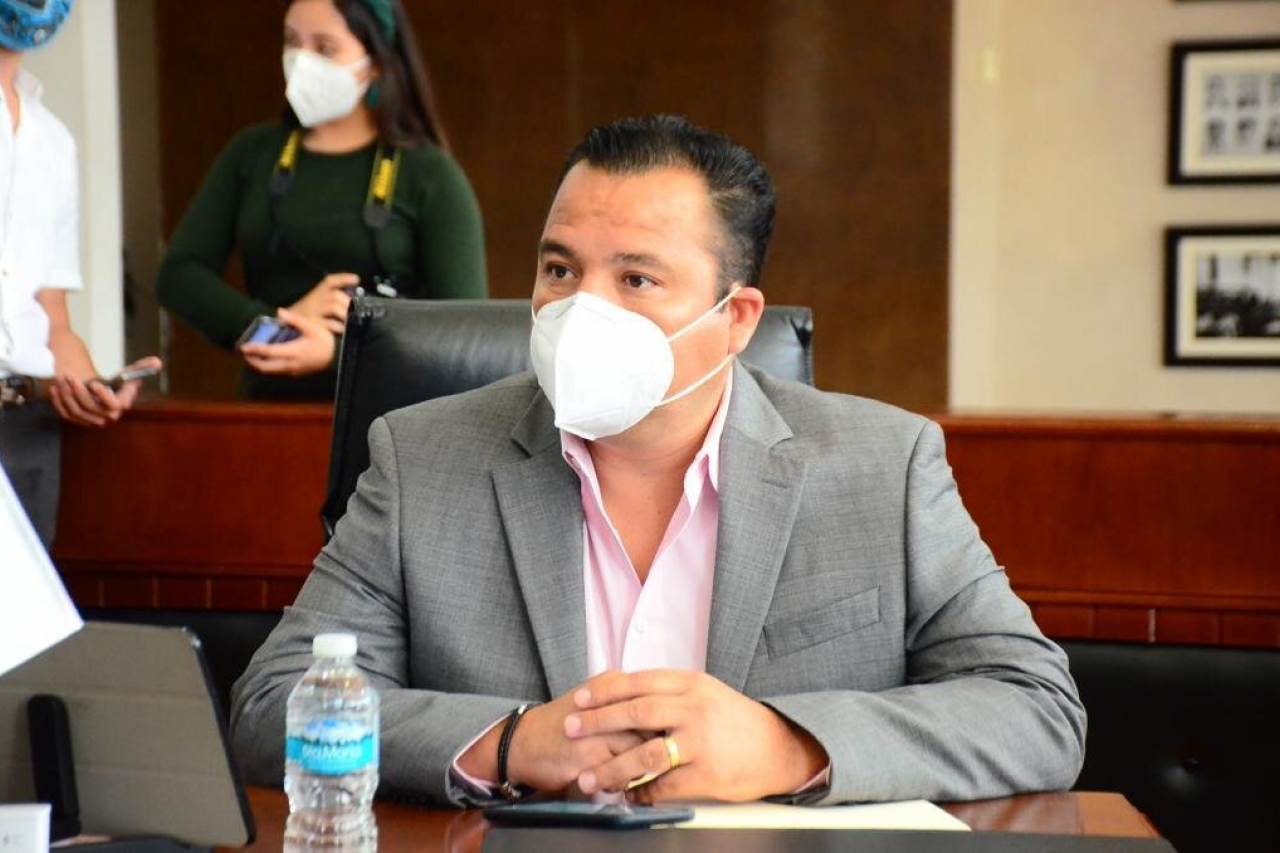 'Ilegal el congelamiento de cuentas al Municipio de Delicias', arremete diputado