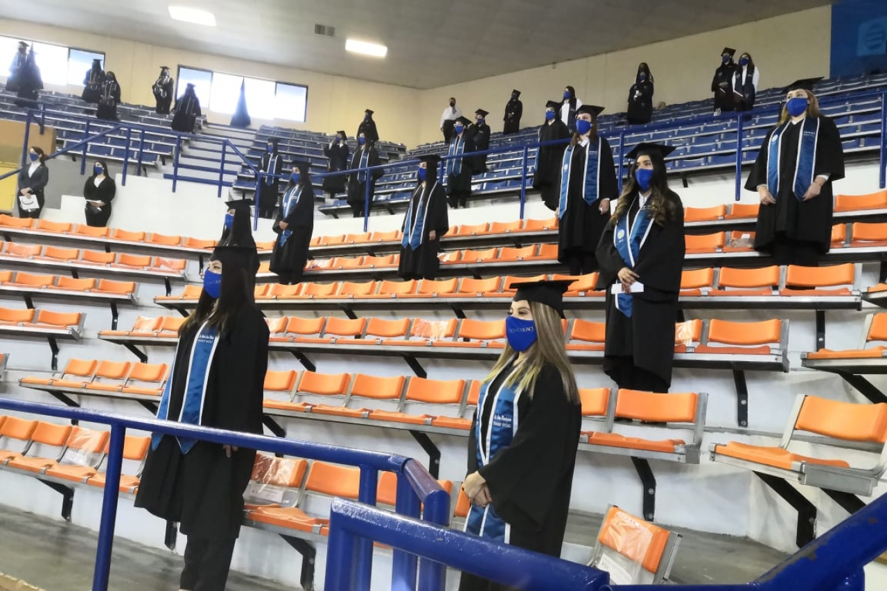 Celebra UACJ primera graduación en tiempos del Covid