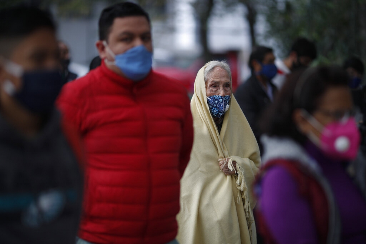Supera México los 880 mil contagios por coronavirus