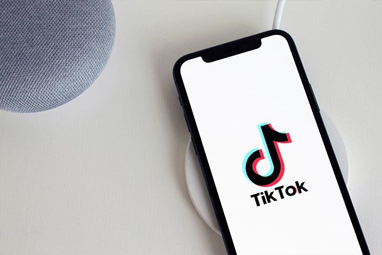 ¿Qué hace TikToK tan adictivo?
