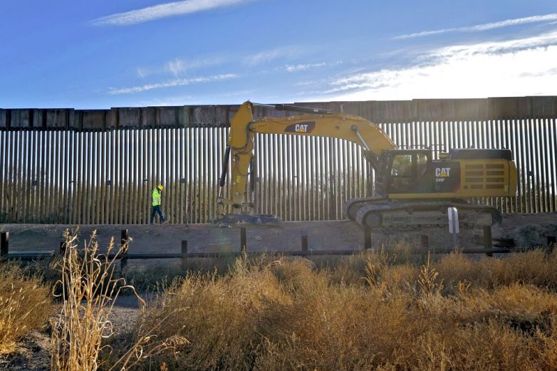 Trump to visit Texas border to ‘show off’ wall