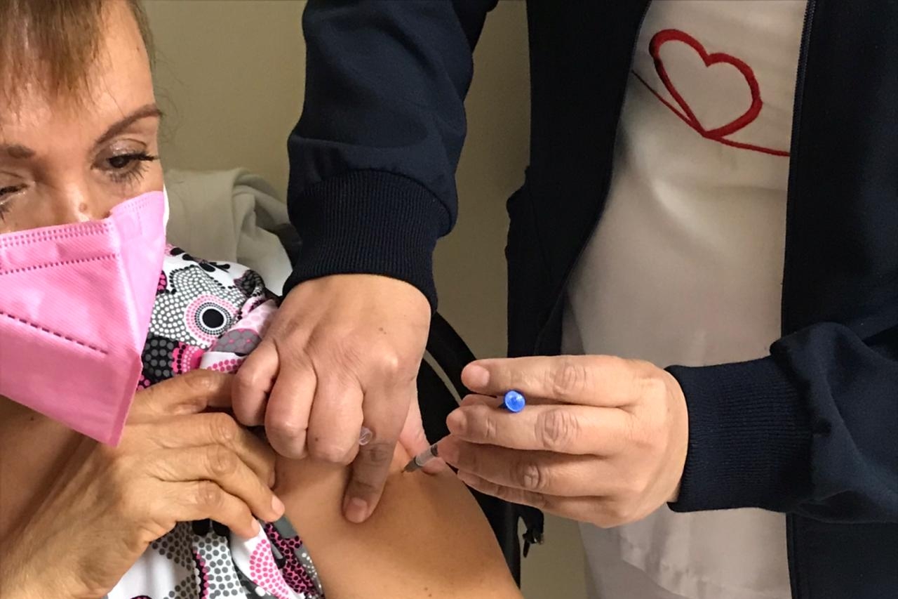 Aplicadas, 618 mil vacunas Covid-19 en México
