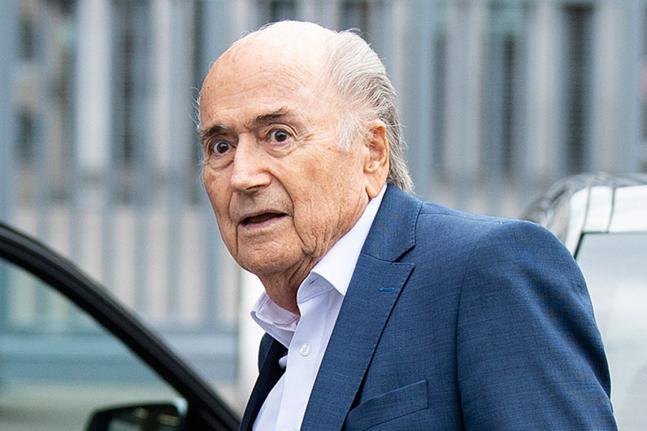 Blatter se pasó una semana en coma inducido