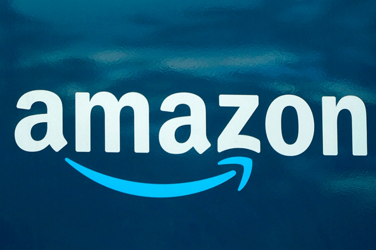 Amazon no tendrá que restituirle el servicio a Parler, dice Jueza