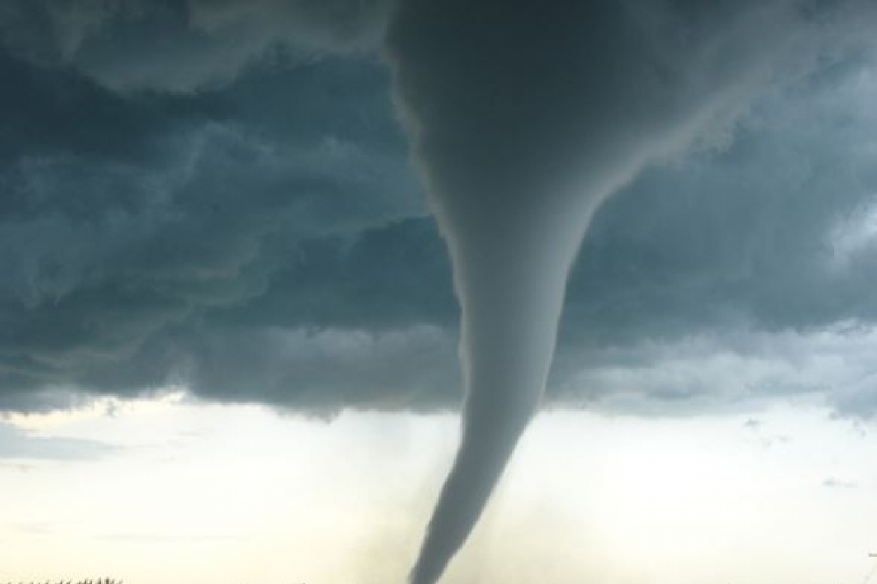 Alertan por tornados en 6 estados hoy