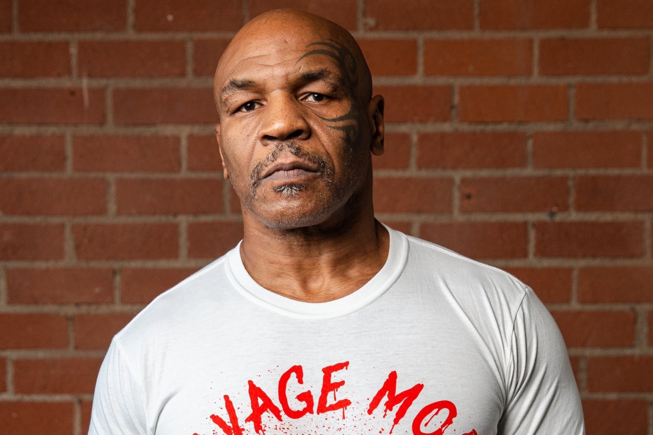 Mike Tyson arremete contra Canelo