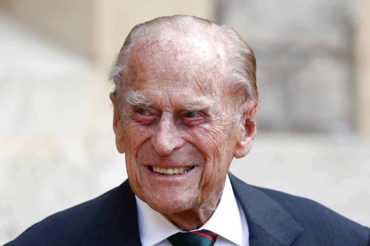 Muere el príncipe Felipe, esposo de la reina Isabel II