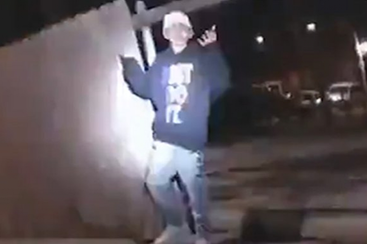 Video: Policía de Chicago dispara a menor de 13 años