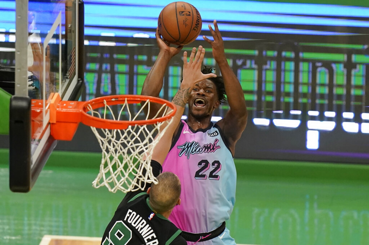 Miami Heat supera a Celtics con marcador final de 130-124