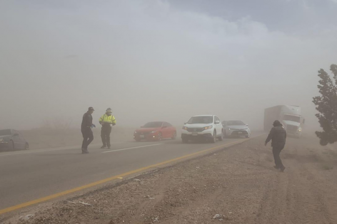 Alertan por tolvaneras en carretera a Juárez