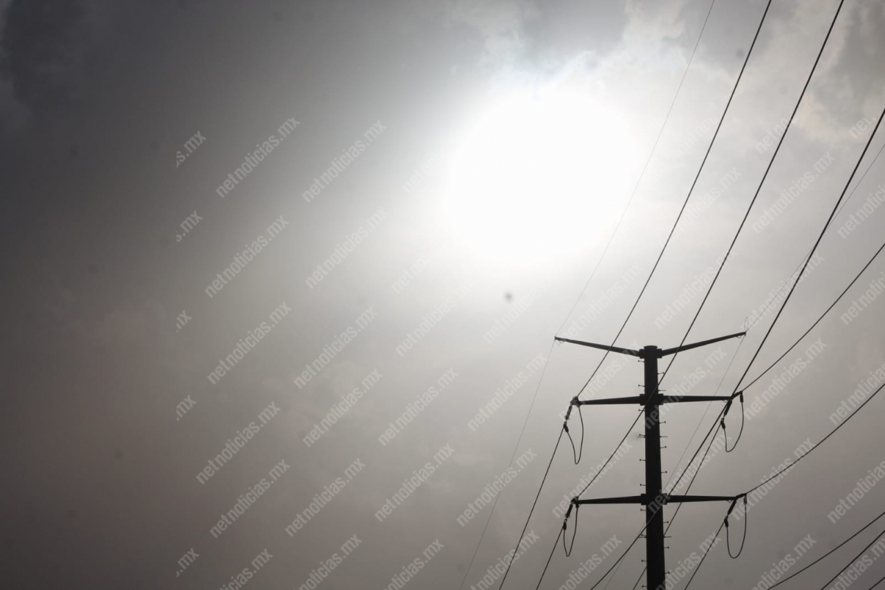 Falla eléctrica deja sin luz a varios municipios del sur del estado