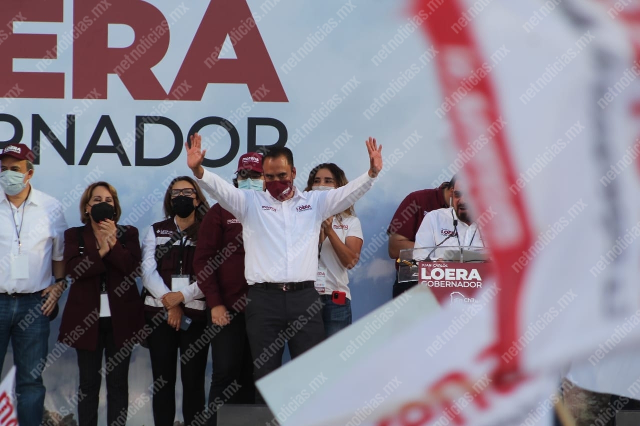 Cierra Loera campaña en Juárez con concierto de El Recodo