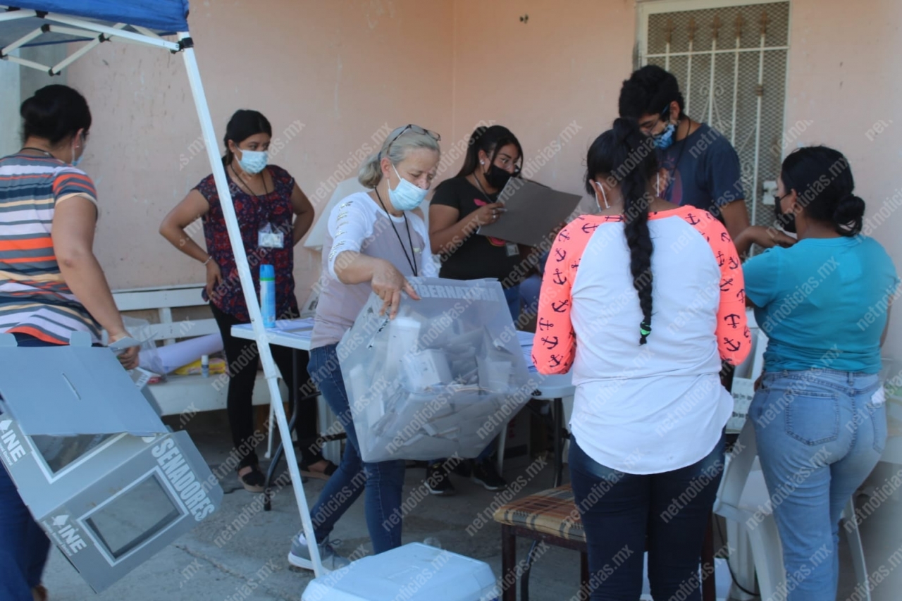 Inicia en Juárez conteo de votos en casillas