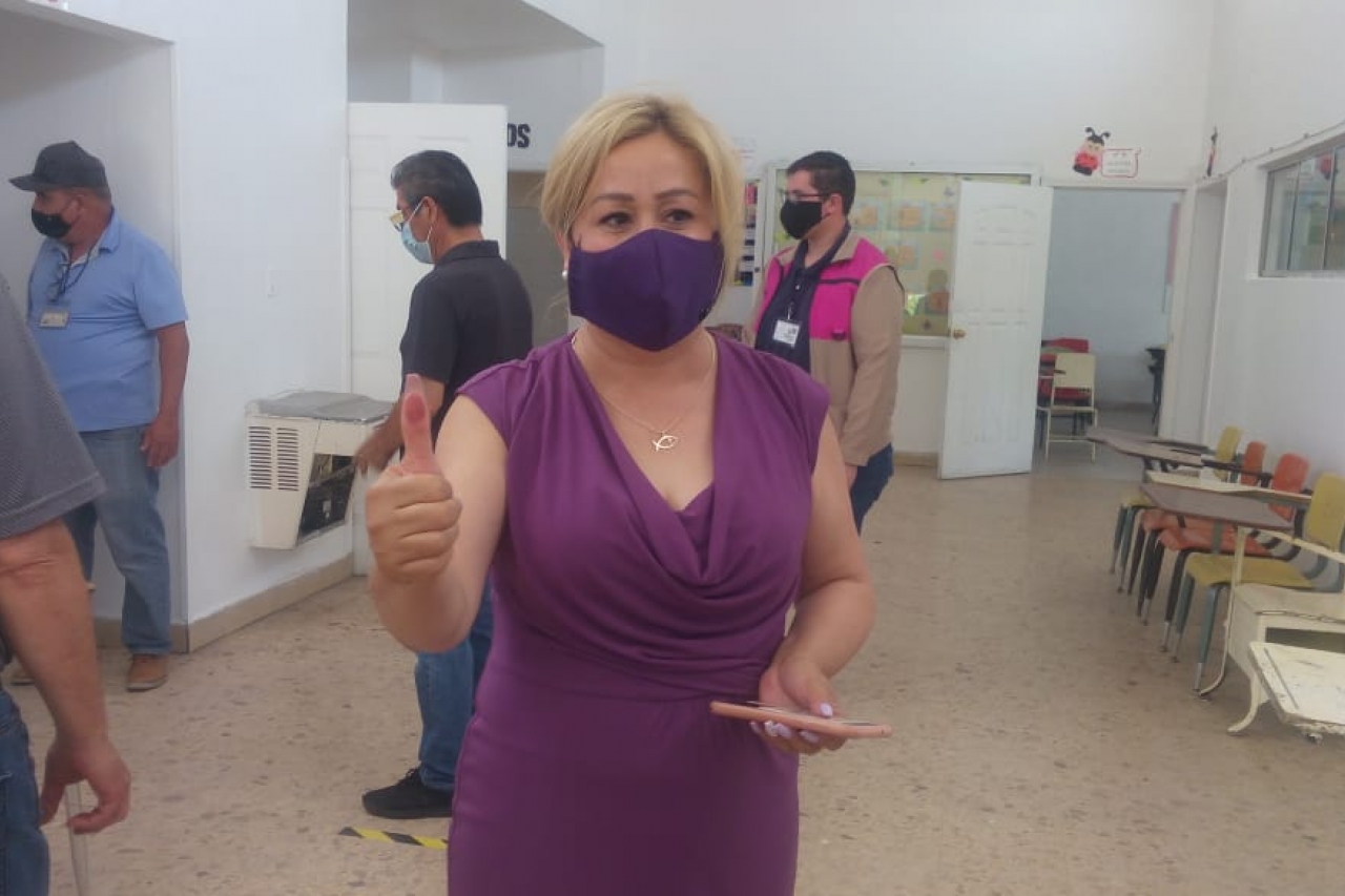 Felicita Marisela Sáenz a Pérez Cuéllar por triunfo virtual