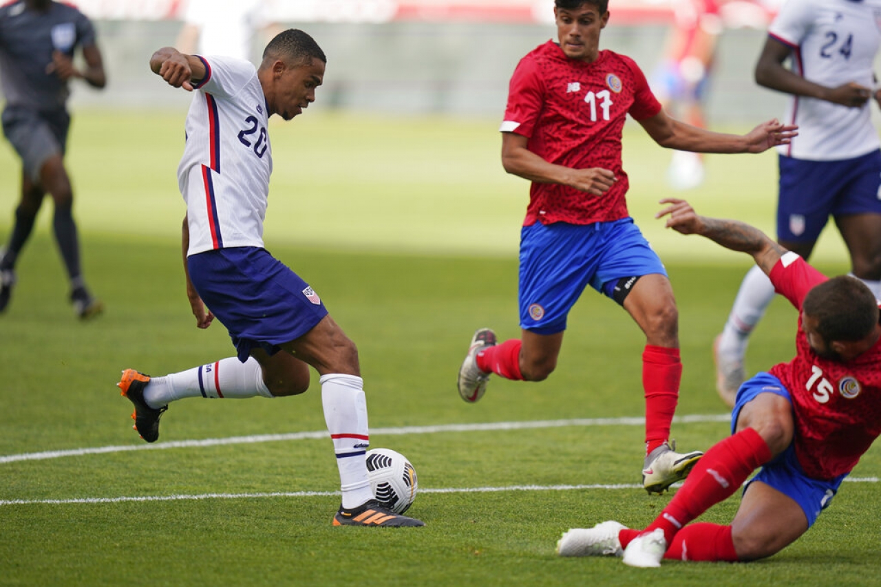 Costa Rica despide a DT tras goleada de EU