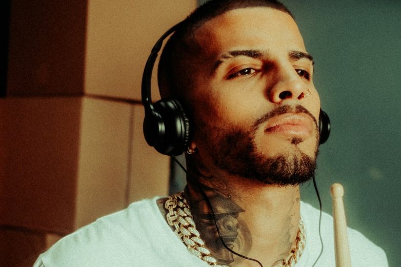 Rauw Alejandro estrenará música en su etapa de estadios internacionales