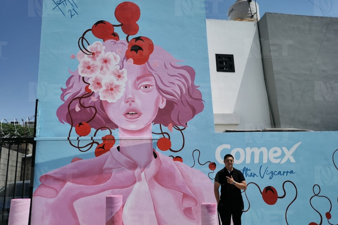 Artista embellece Pradera de los Oasis con 'La Mujer de Lisboa'