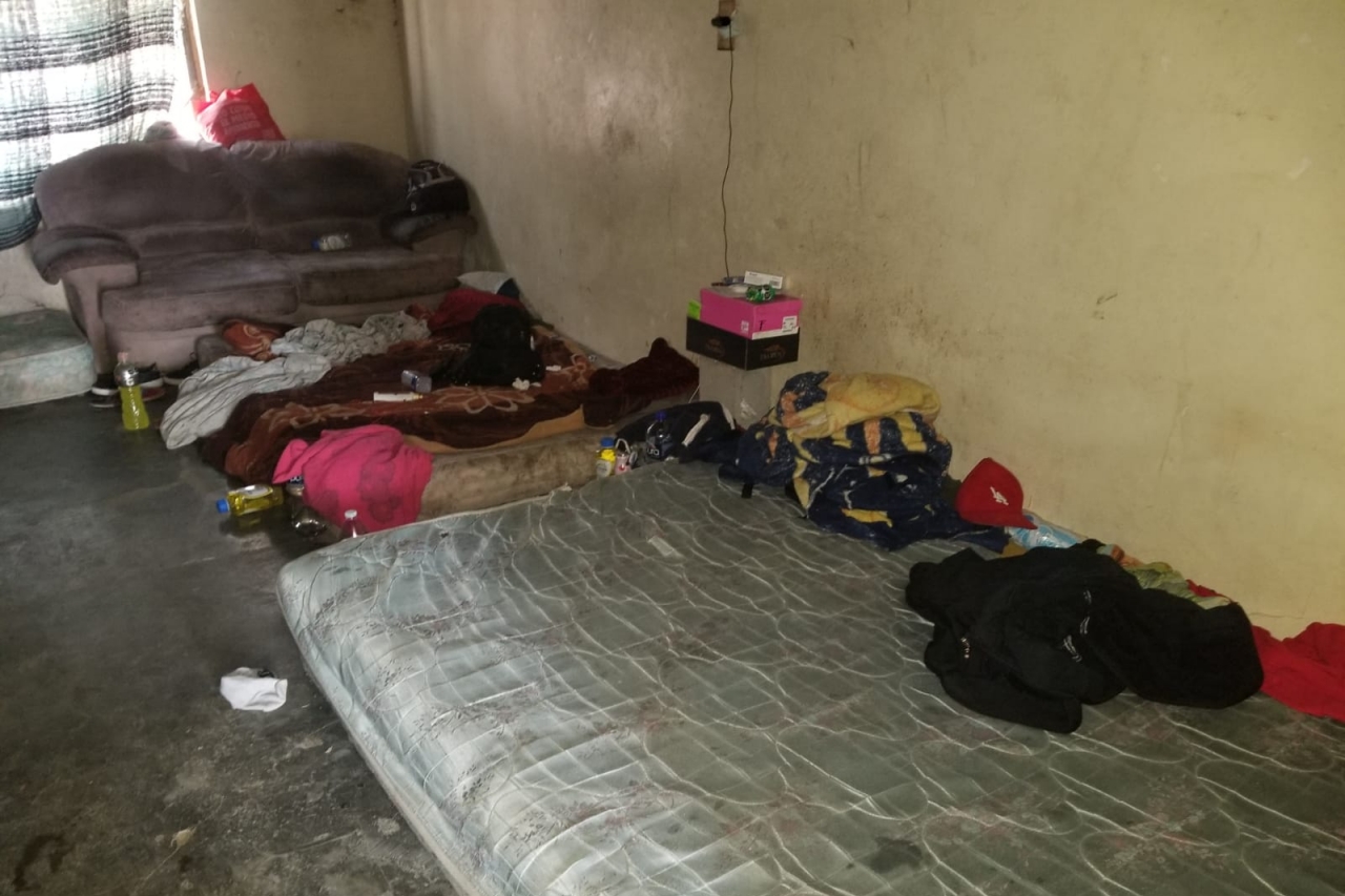 Rescatan a 39 migrantes hacinados en condiciones deplorables