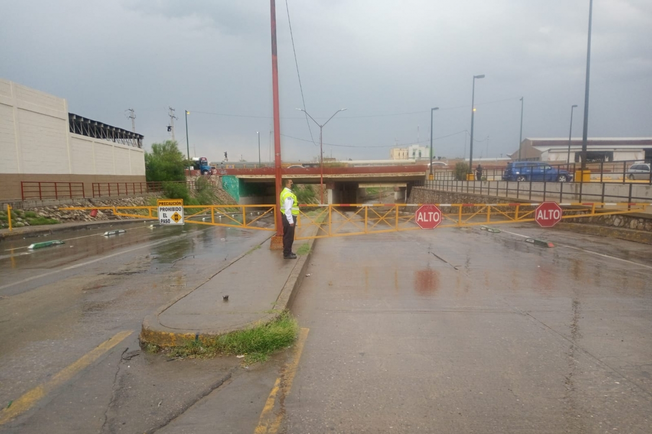 Cierran viaducto Díaz Ordaz y paso a desnivel de la Insurgentes