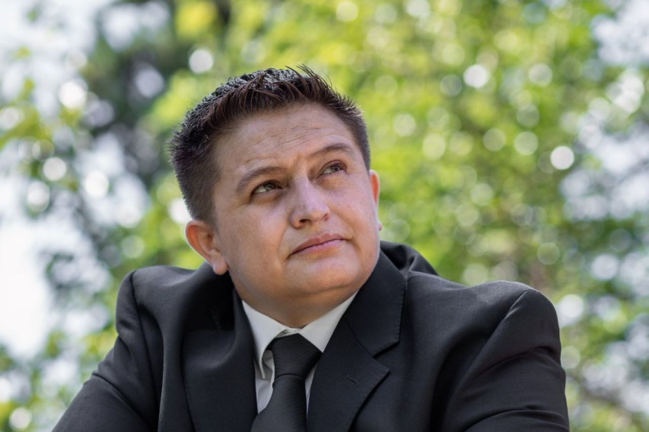 Erick Márquez lucha por los derechos de la comunidad sorda y LGBT+